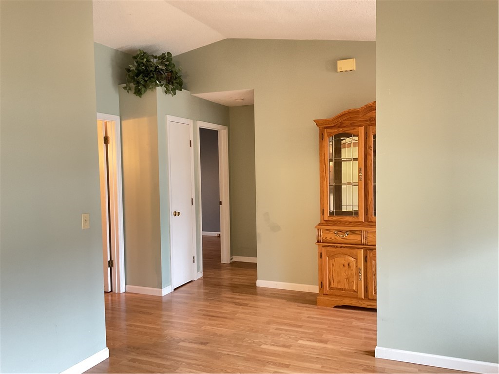 3410 Plover Drive Decatur, IL 62526 - Photo 4 of 17 Gallery Image 4