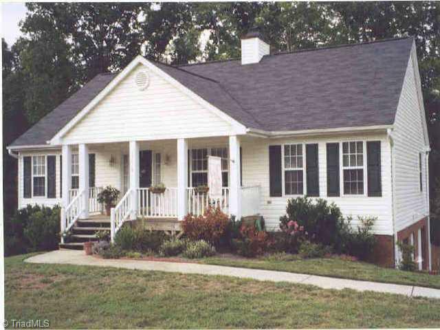 5110 Windsbury Ridge Road Clemmons, NC 27012 - Photo 1 of 1 Exterior Front.