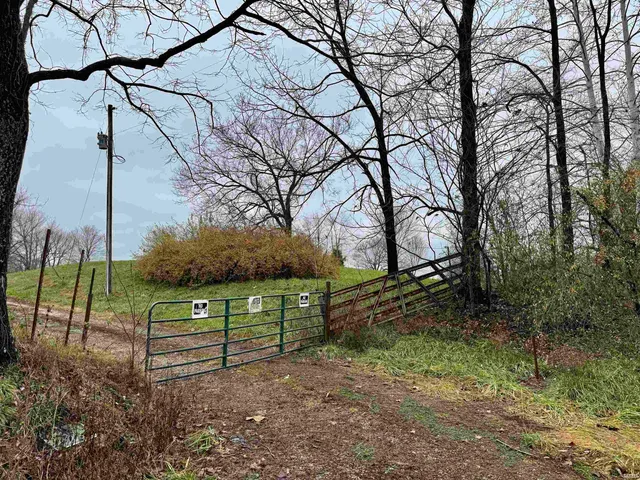 $695,000 | Off Off Apple, Tell City, IN 47586