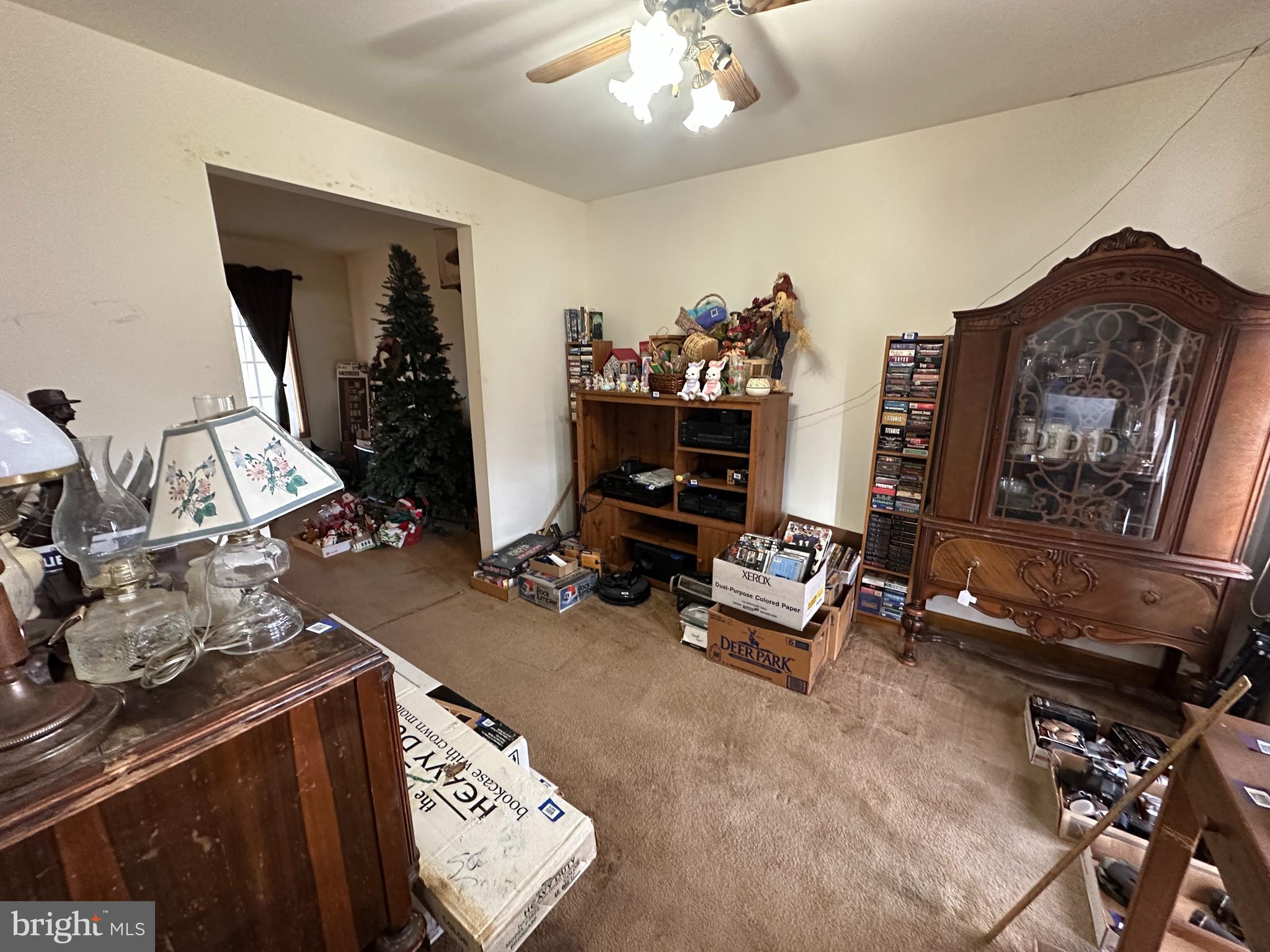 12103 Itnyre Road Smithsburg, MD 21783 - Photo 49 of 84 a room with gym equipment and mirror