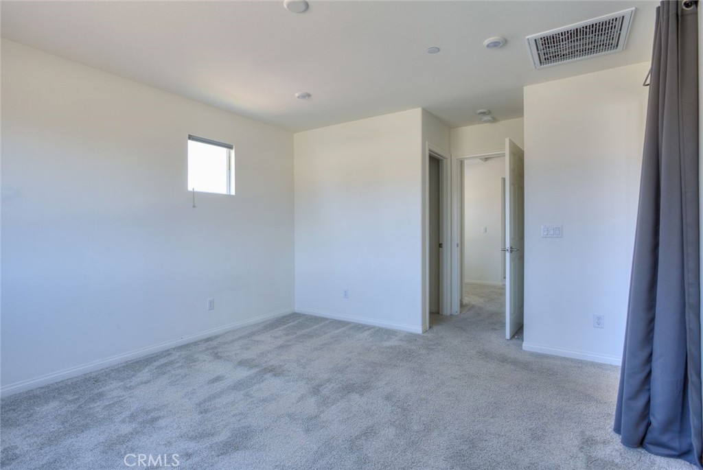 202 Bonita Lane Rialto, CA 92376 - Photo 19 of 43