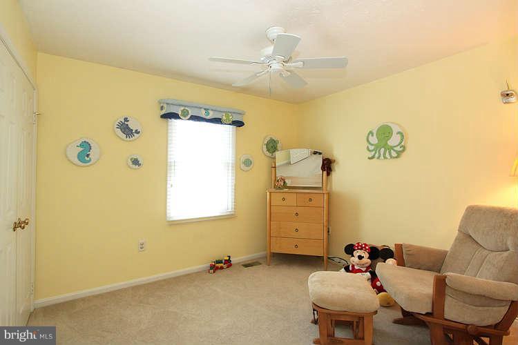 11409 Tanbark Drive Reston, VA 20191 - Photo 22 of 30 Bedroom