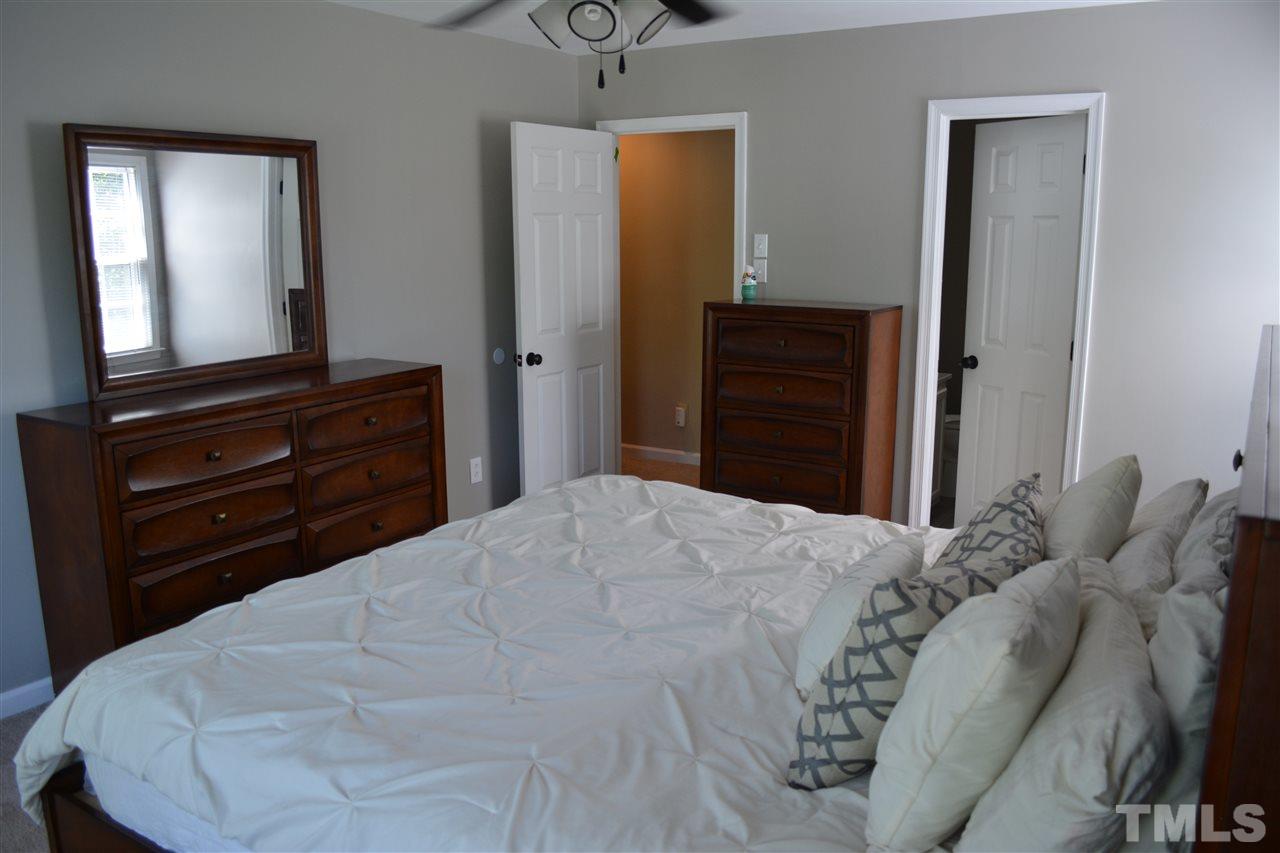 1713 Netherfield Lane Raleigh, NC 27610 - Photo 18 of 25 Gallery Image 18