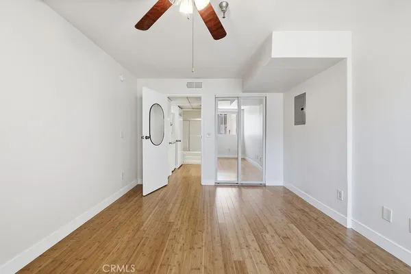 $569,000 | 5143 Bakman Avenue, Unit 104, North Hollywood, CA 91601