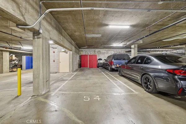 $569,000 | 5143 Bakman Avenue, Unit 104, North Hollywood, CA 91601
