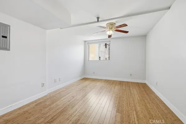 $569,000 | 5143 Bakman Avenue, Unit 104, North Hollywood, CA 91601