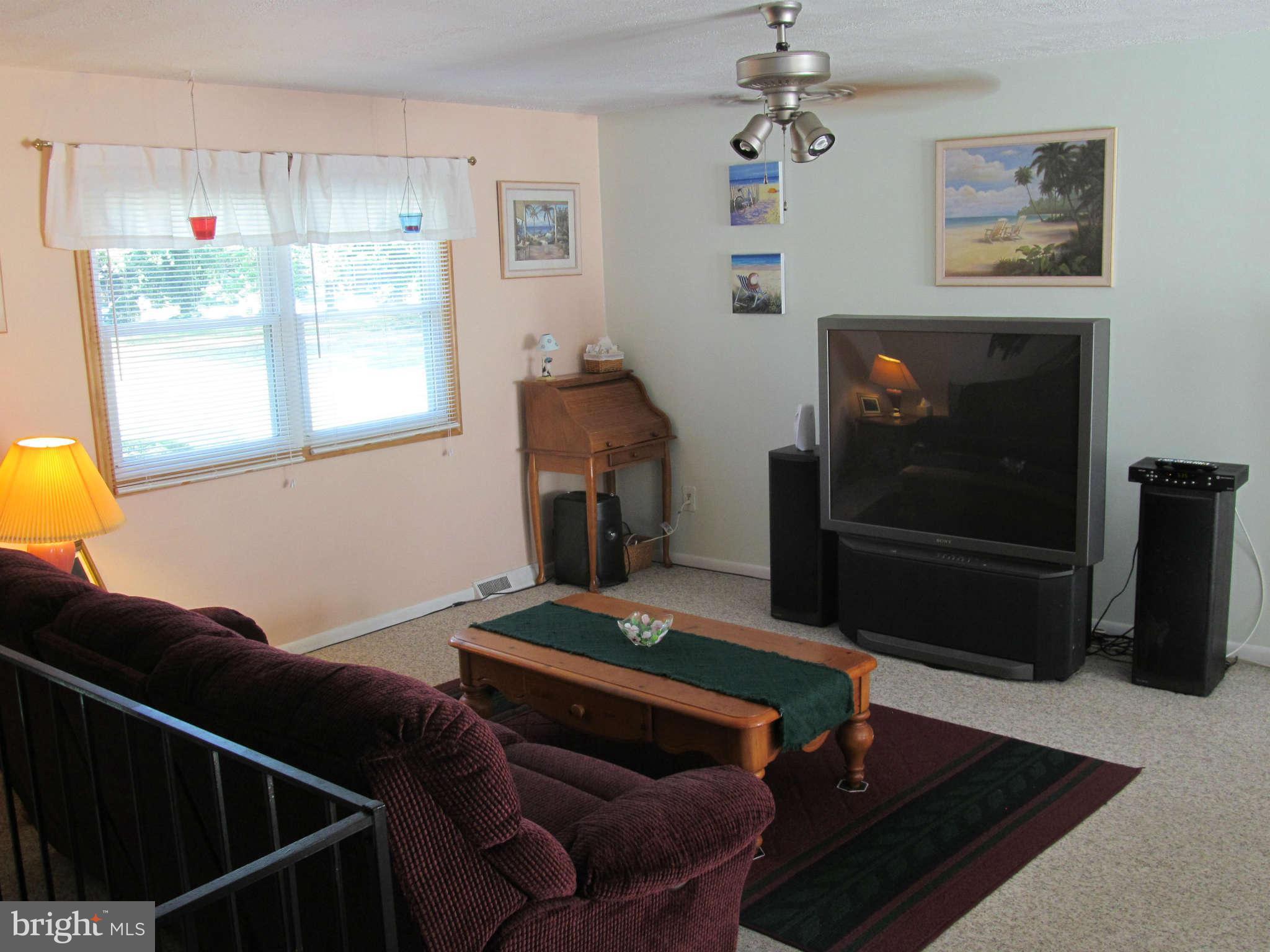718 McCann Road Severna Park, MD 21146 - Photo 15 of 30 Living Room