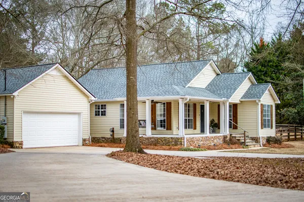 $439,900 | 2 Pine Hill Drive, Ranburne, AL 36273