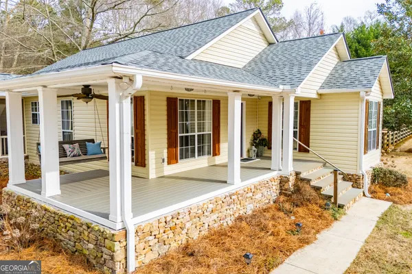 $439,900 | 2 Pine Hill Drive, Ranburne, AL 36273