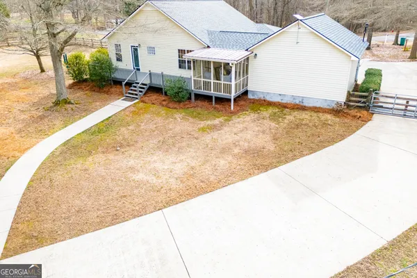 $439,900 | 2 Pine Hill Drive, Ranburne, AL 36273
