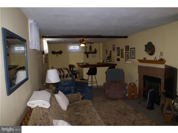 Den