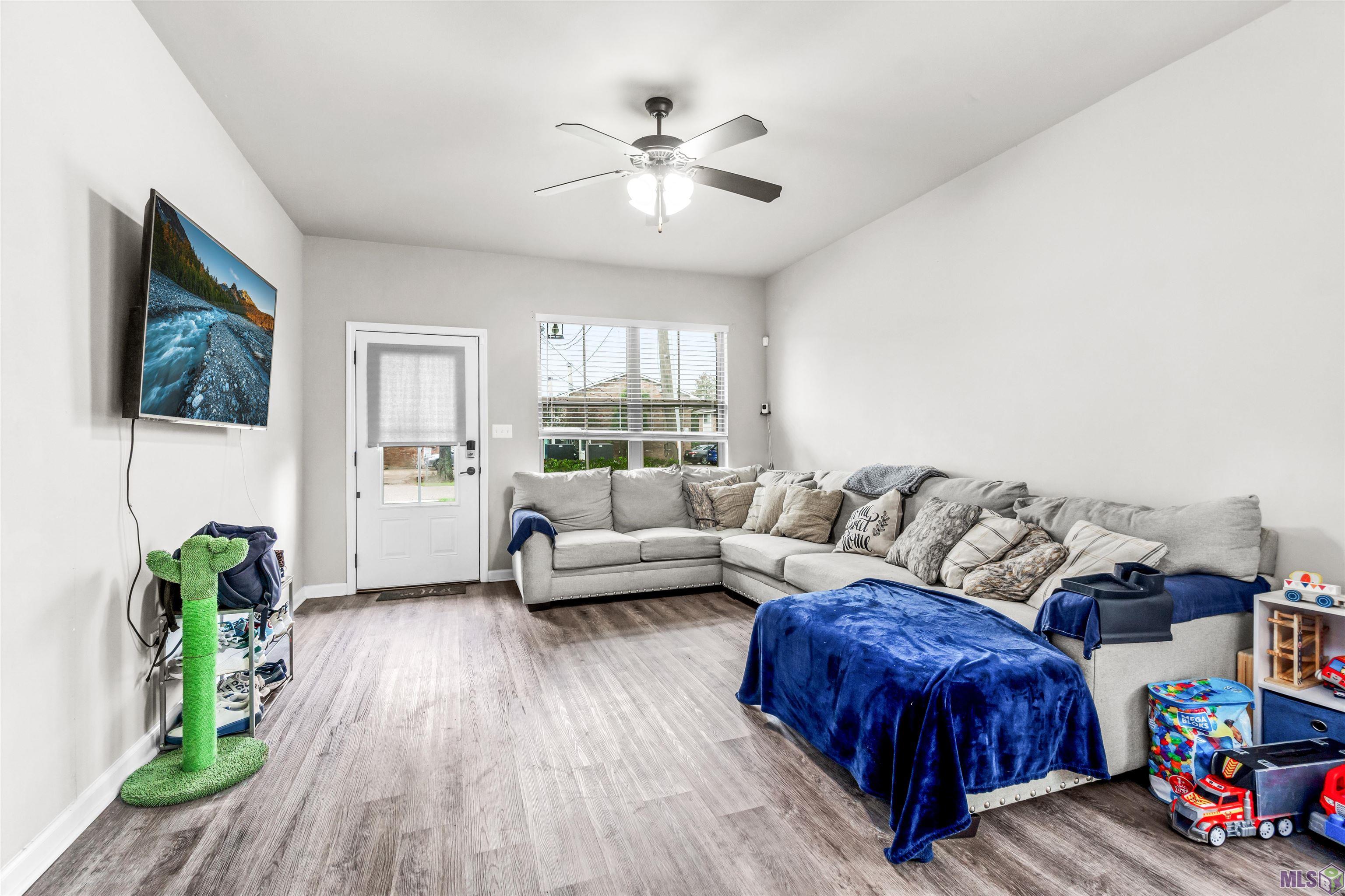 2742 South Roth Avenue Gonzales, LA 70737 - Photo 2 of 14 Gallery Image 2