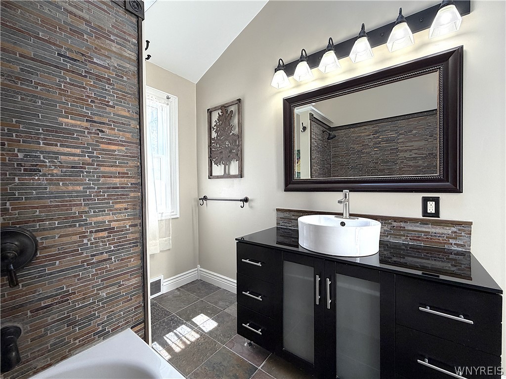 7422 Back Creek Road Boston, NY 14075 - Photo 21 of 50 Gallery Image 21