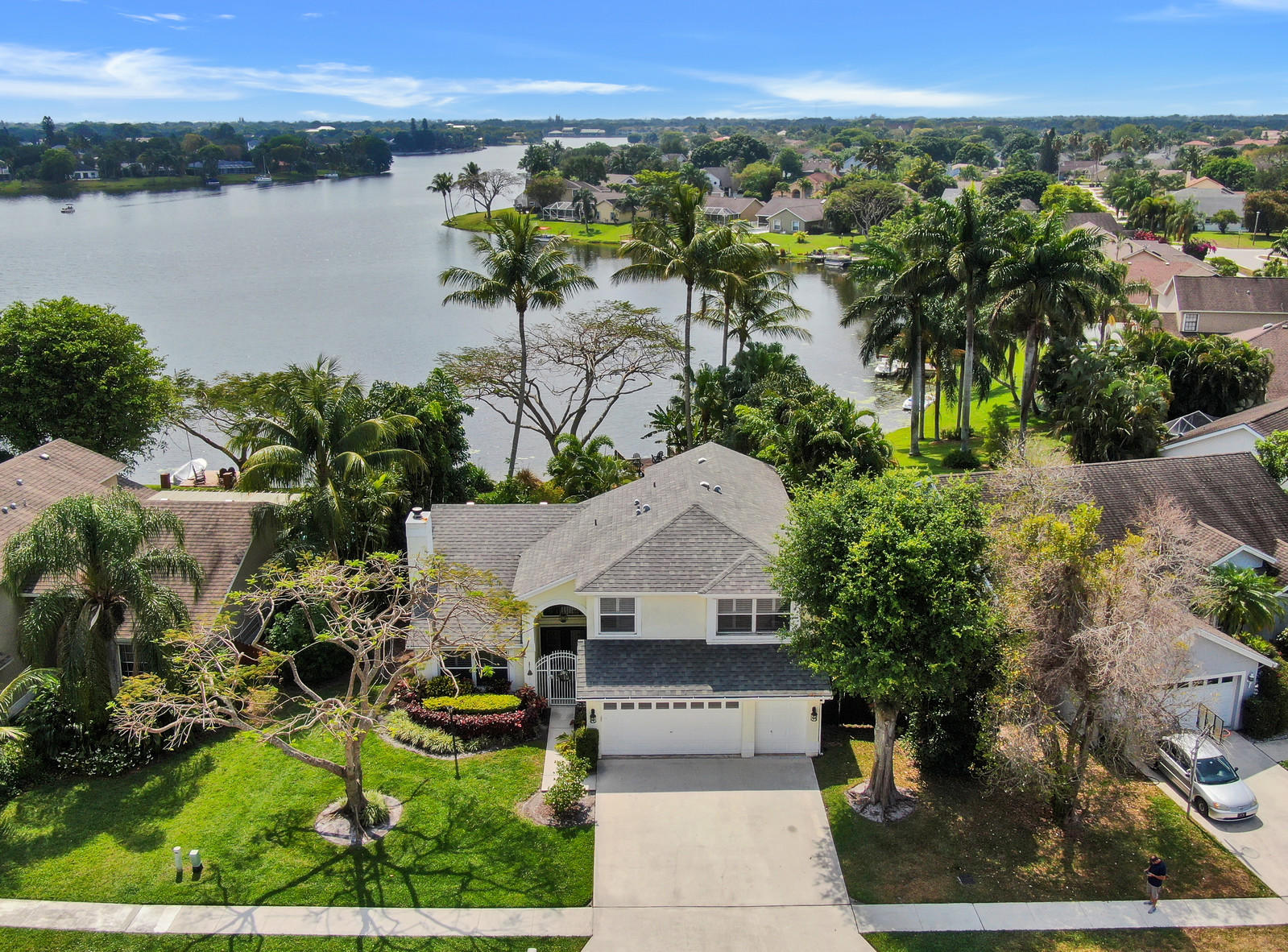 1310 Crown Point Wellington, FL 33414 - Photo 2 of 10 02_Aerial_2_mls