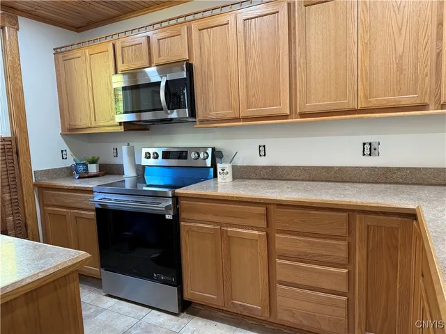 $359,900 | 8750 North Main Street, Le Ray, NY 13637