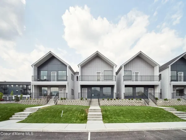 $685,000 | 953 East RR Avenue, Post Falls, ID 83854