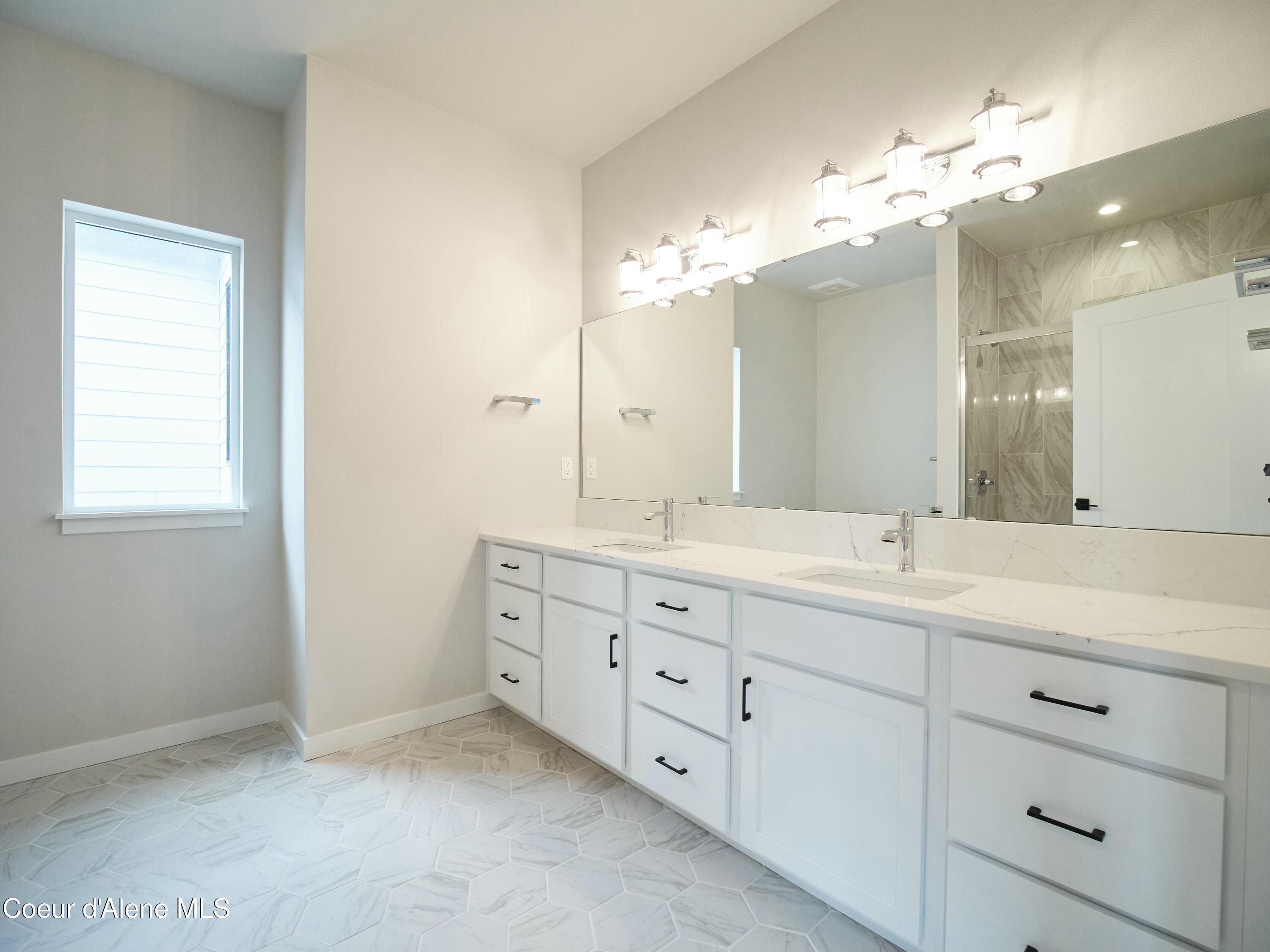 953 East RR Avenue Post Falls, ID 83854 - Photo 24 of 38 tempImagewCjo5n