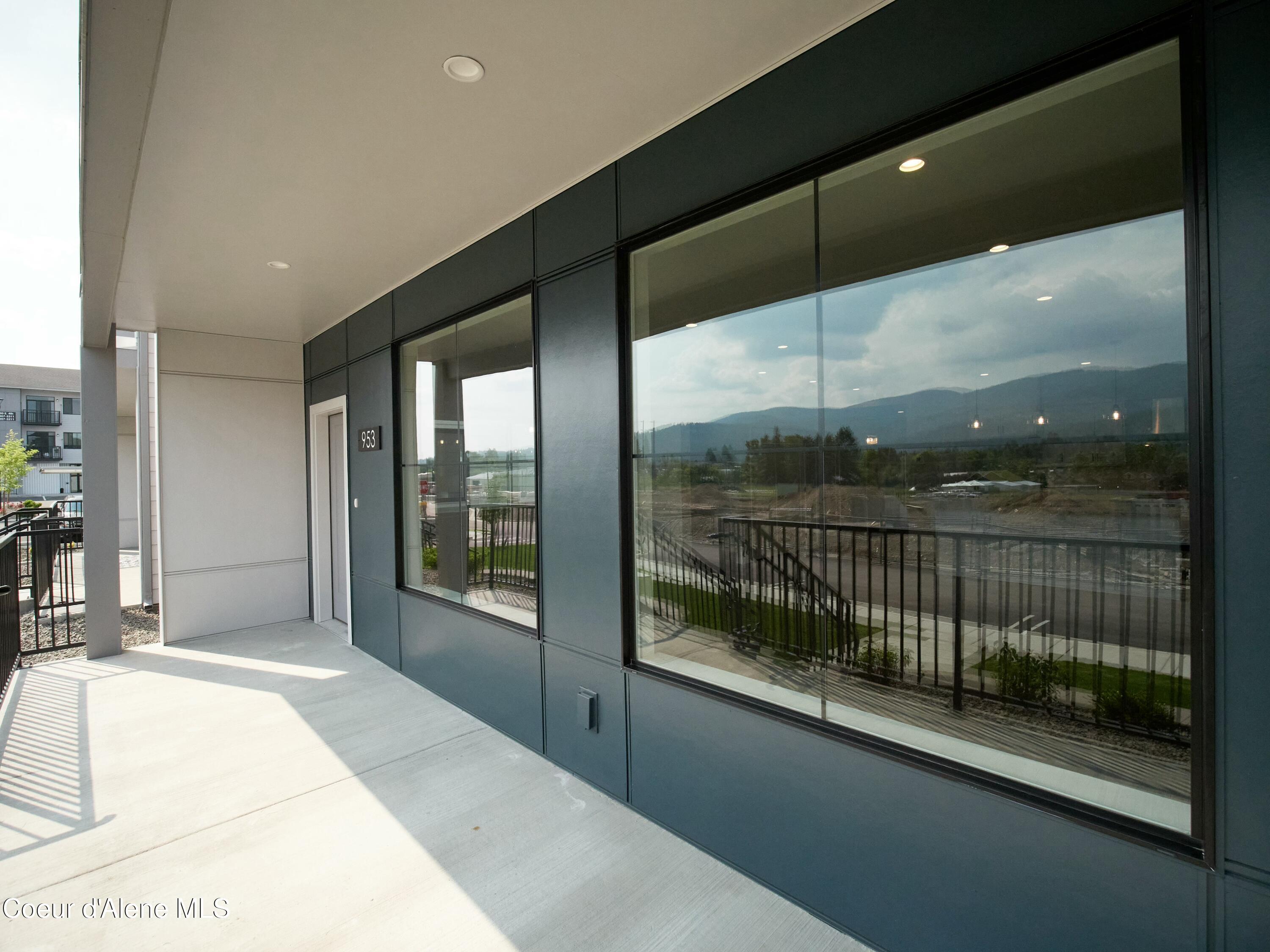 953 East RR Avenue Post Falls, ID 83854 - Photo 3 of 38 tempImageY16P3C