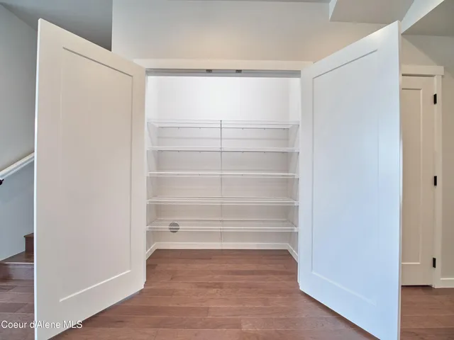 $685,000 | 953 East RR Avenue, Post Falls, ID 83854