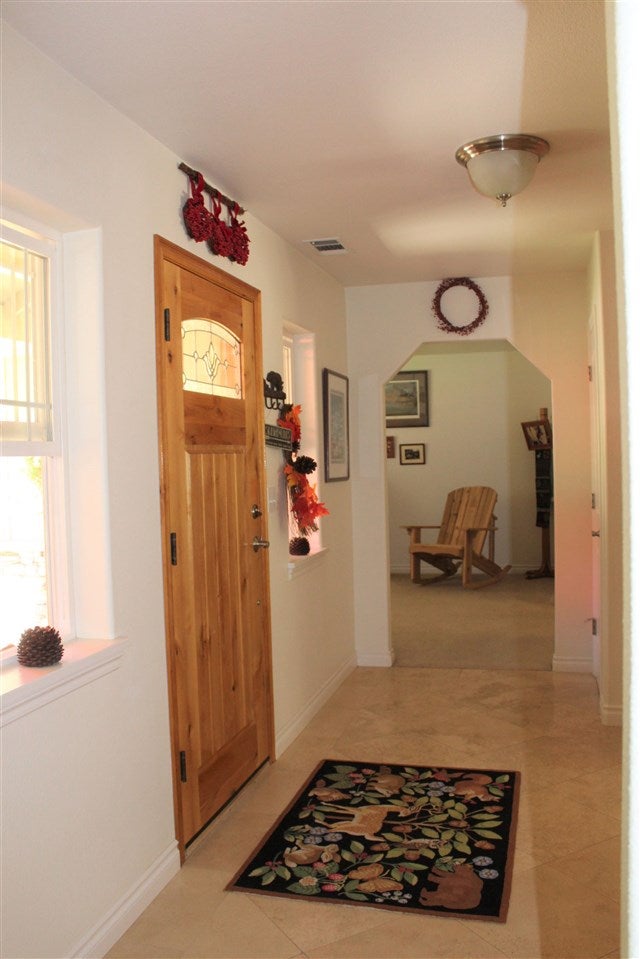 17526 Marmot Road Weed, CA 96094 - Photo 3 of 22 Gallery Image 3