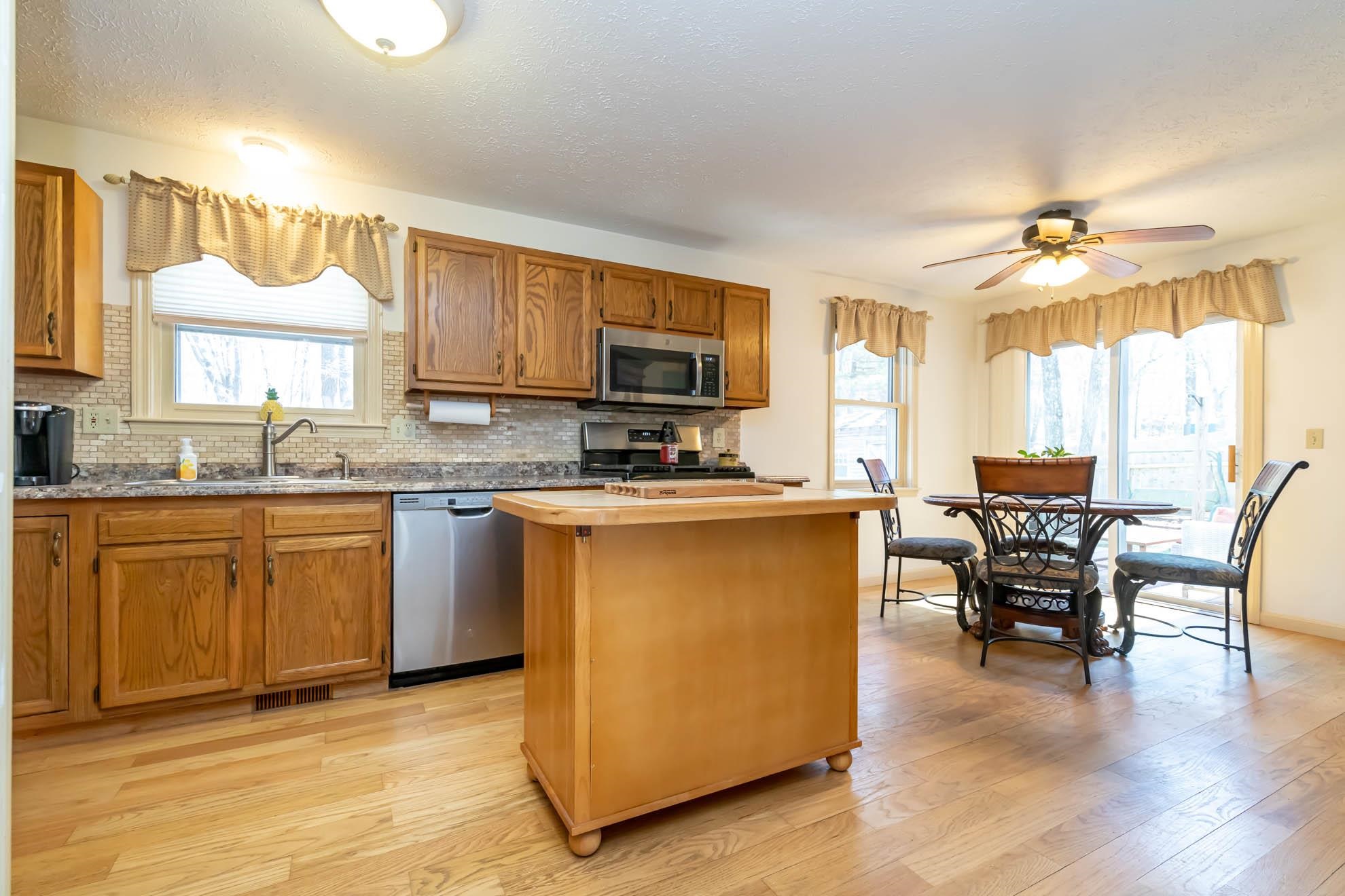 10 Rangers Drive, Unit B Hudson, NH 03051 - Photo 7 of 39