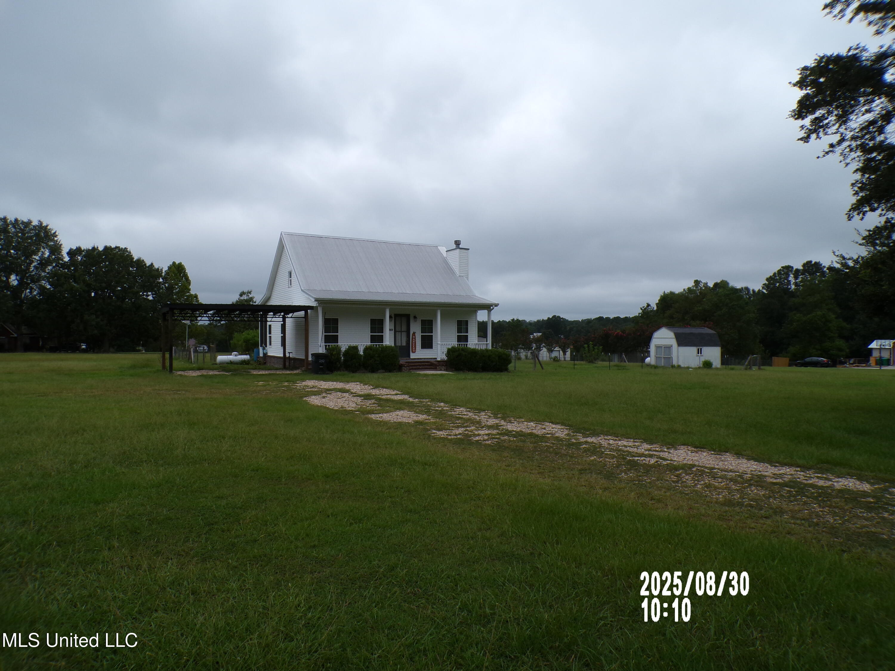 269 Lumpkin Road Carriere, MS 39426 - Photo 1 of 3 Front View