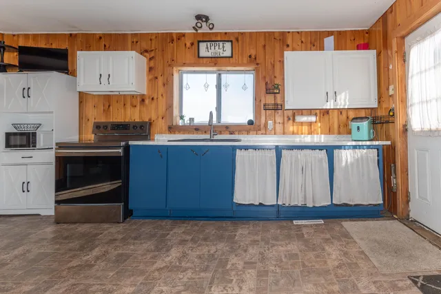 $210,000 | 100 Morneault Road, St. Agatha, ME 04772