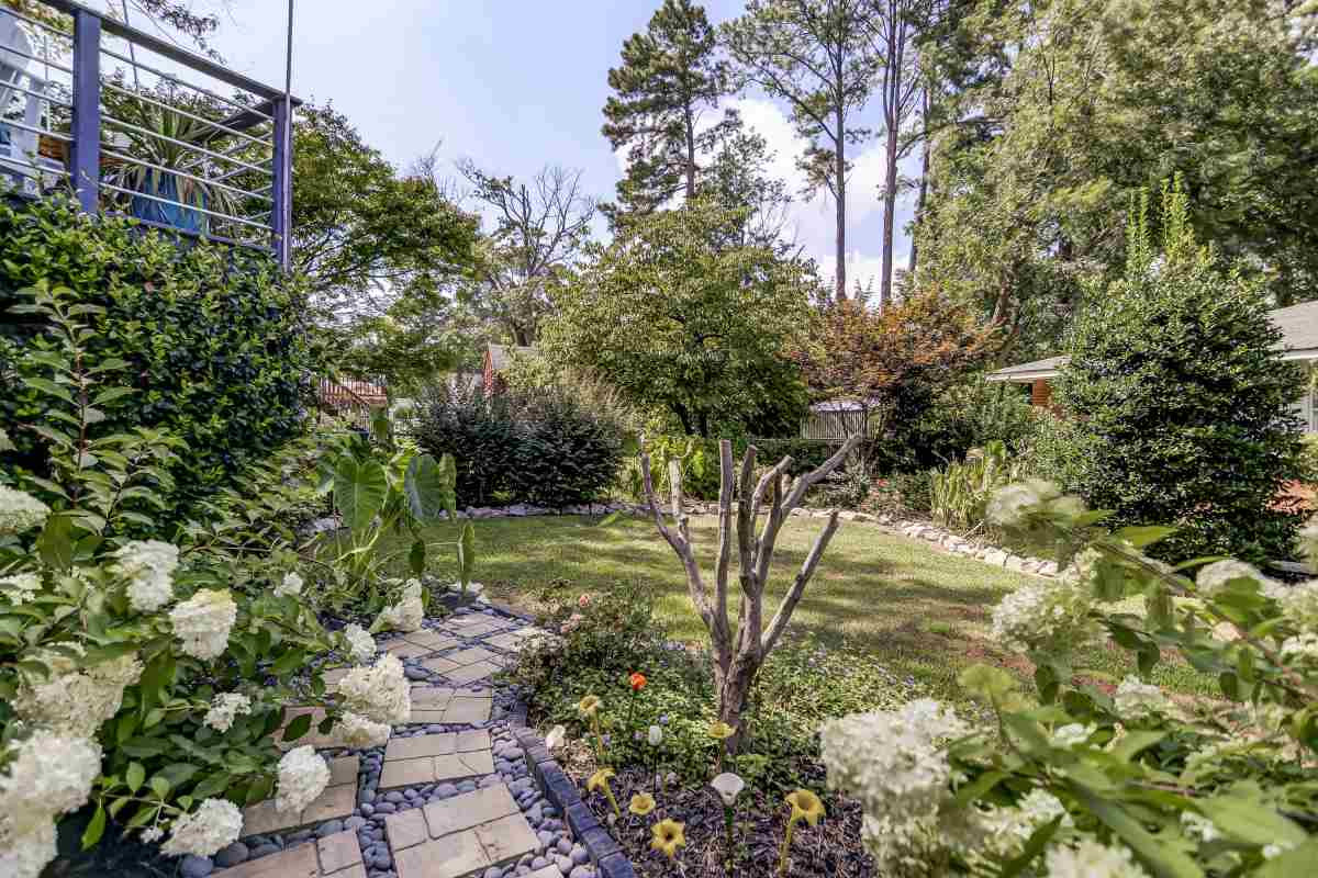 915 Mills Street Raleigh, NC 27608 - Photo 25 of 26 Photo 25
