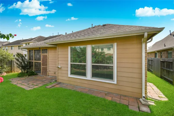 $2,300 | 20210 Stonebridge Terrace Drive, Richmond, TX 77407