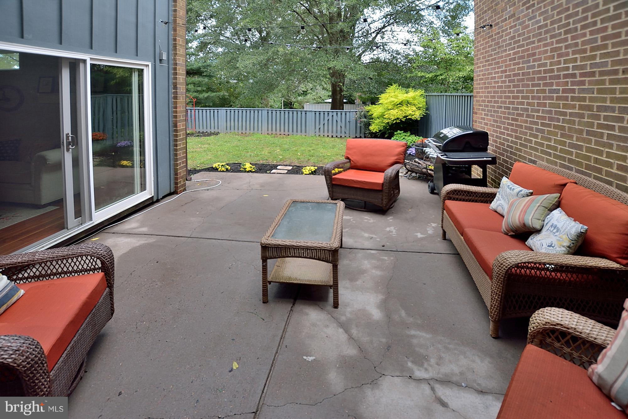 11518 Links Drive Reston, VA 20190 - Photo 13 of 30 Exterior (Rear)