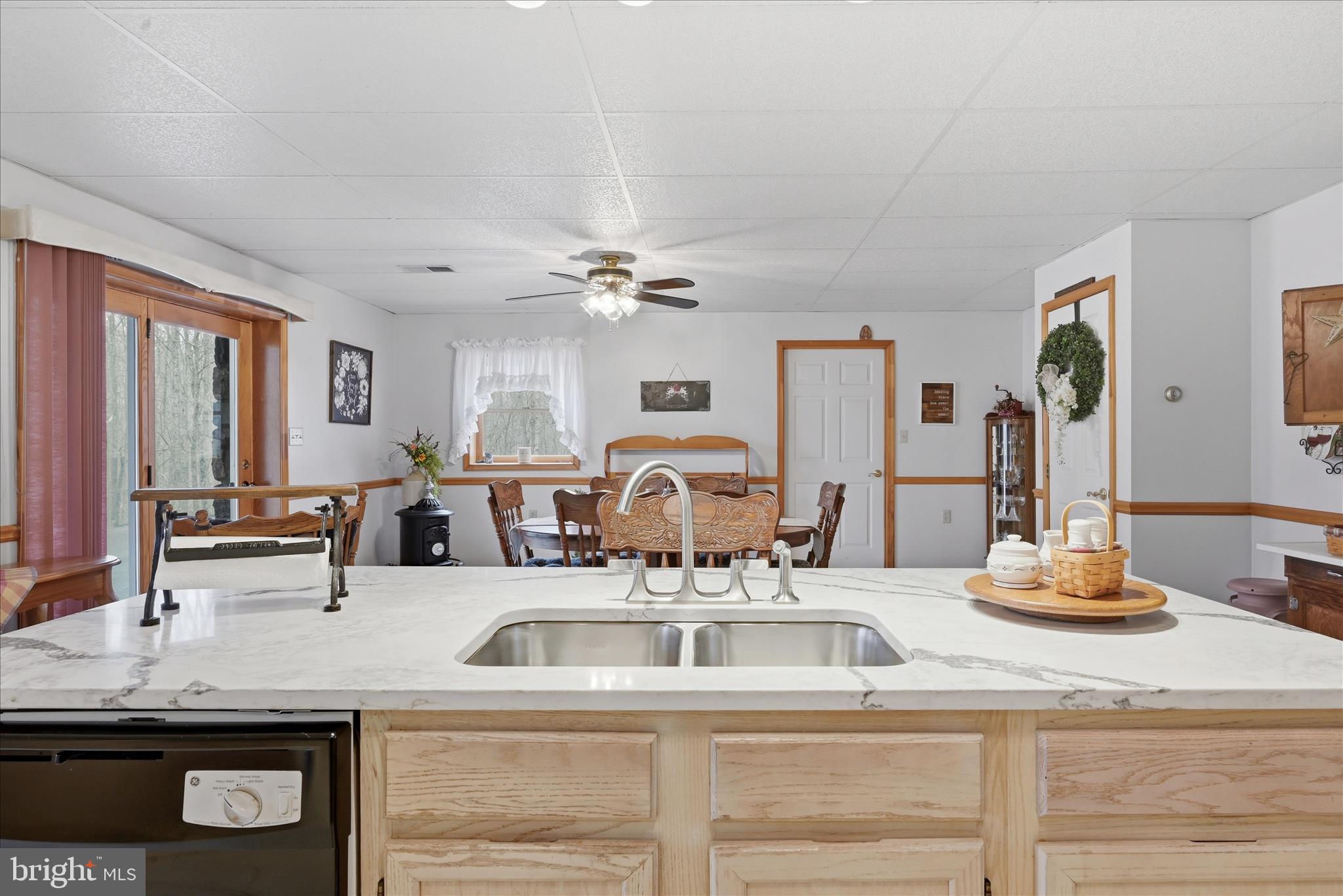 154 Spook Hollow Road Berkeley Springs, WV 25411 - Photo 14 of 60 Kitchen