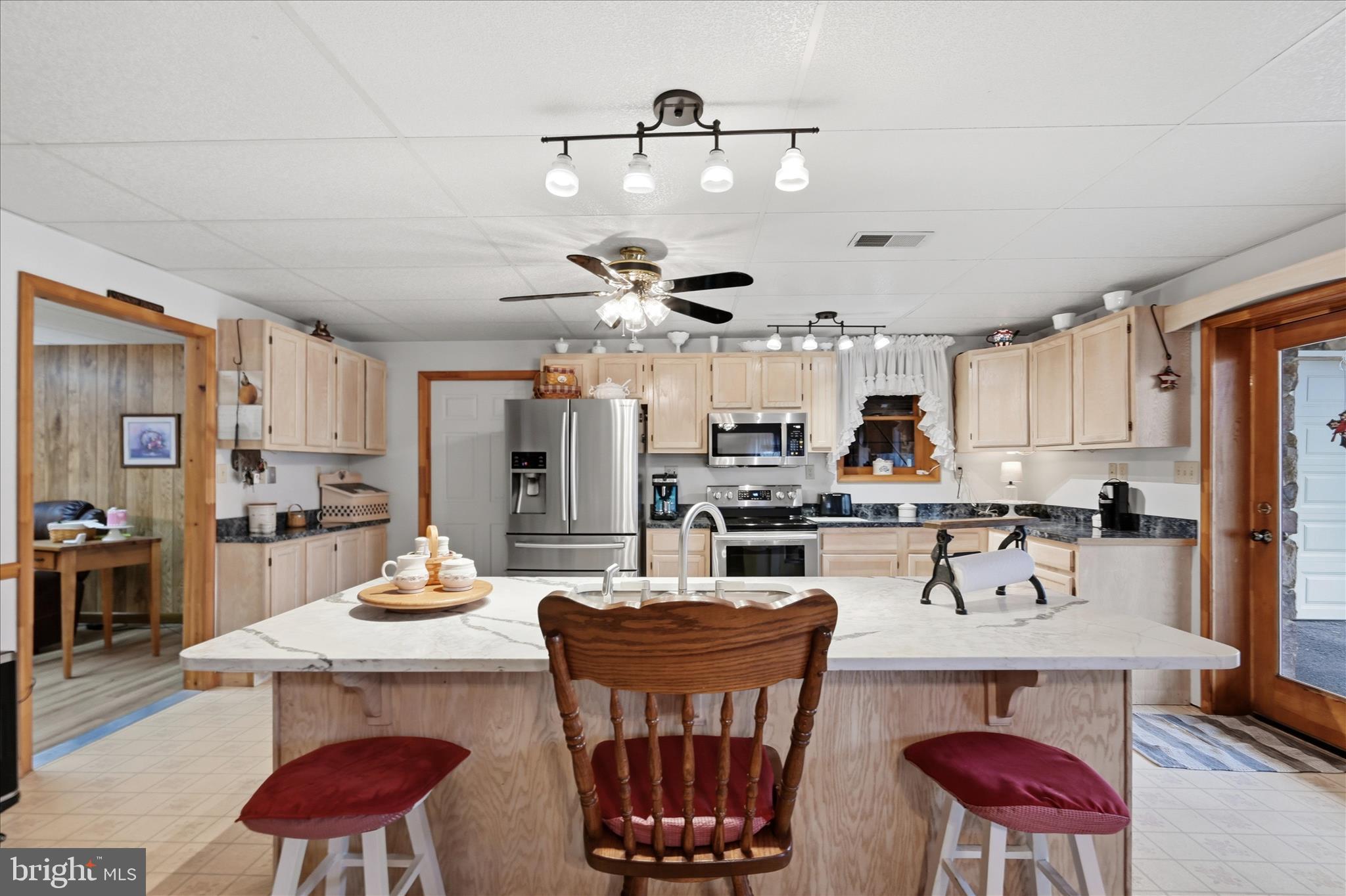 154 Spook Hollow Road Berkeley Springs, WV 25411 - Photo 15 of 60 Kitchen