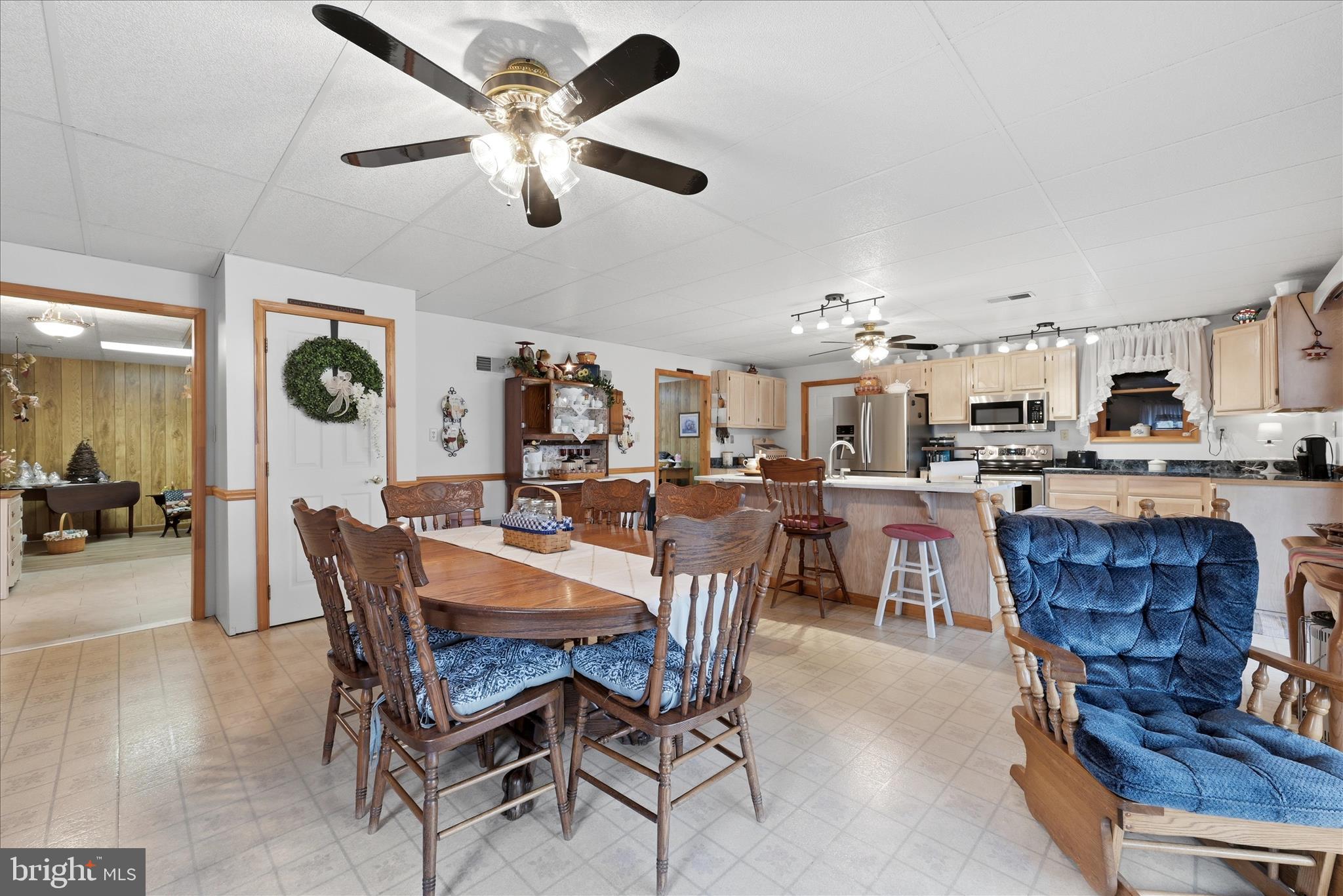 154 Spook Hollow Road Berkeley Springs, WV 25411 - Photo 9 of 60 Dining Area