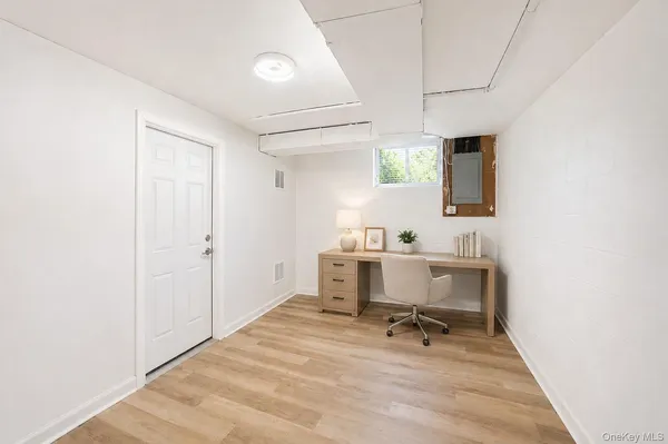 $11,000 | 10 Lundy Lane, Larchmont, NY 10538