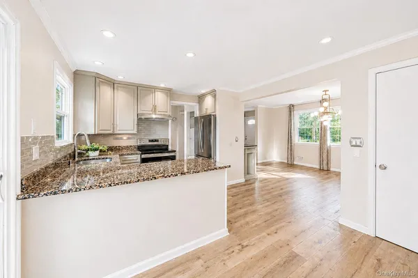 $11,000 | 10 Lundy Lane, Larchmont, NY 10538