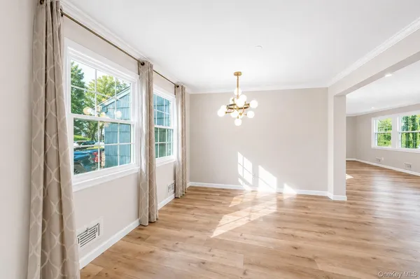 $11,000 | 10 Lundy Lane, Larchmont, NY 10538