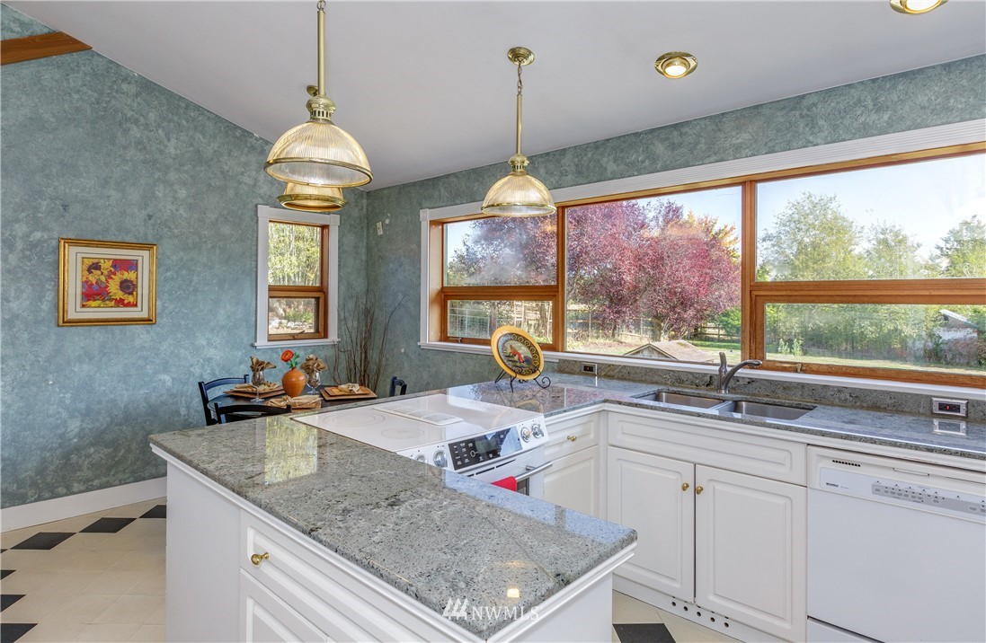 5026 Elder Road Ferndale, WA 98248 - Photo 9 of 25 Gallery Image 9