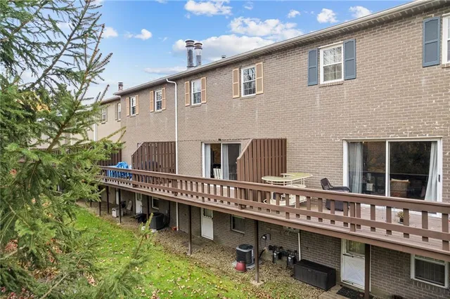 $275,000 | 1613 Harewood Square, Wexford, PA 15090