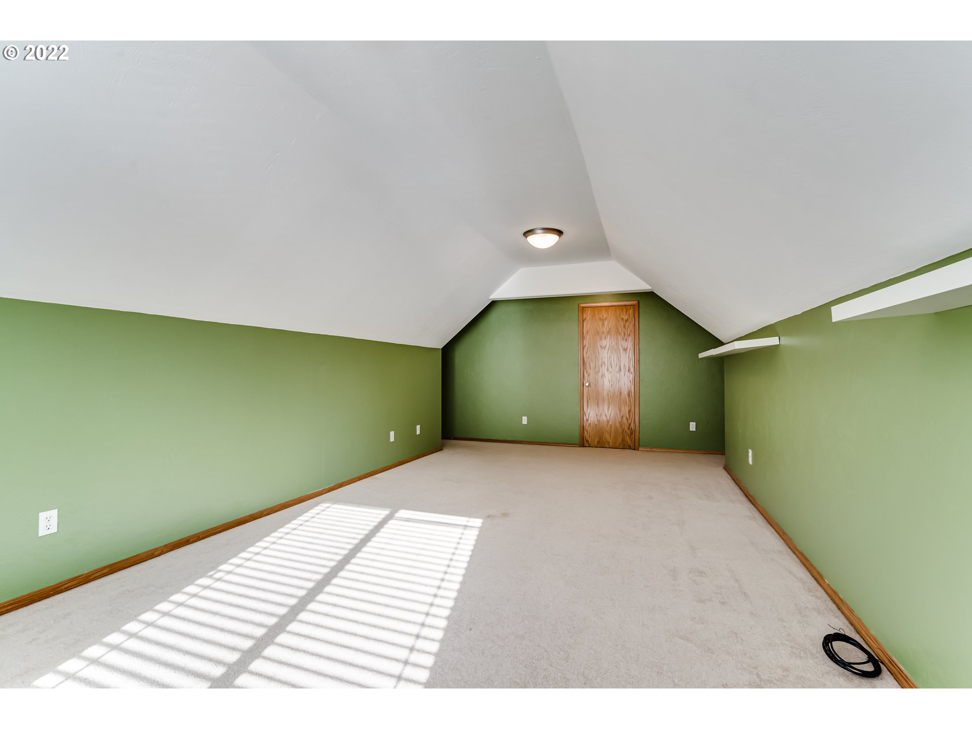 3370 Falcon Drive Springfield, OR 97477 - Photo 25 of 29 a view of an empty room