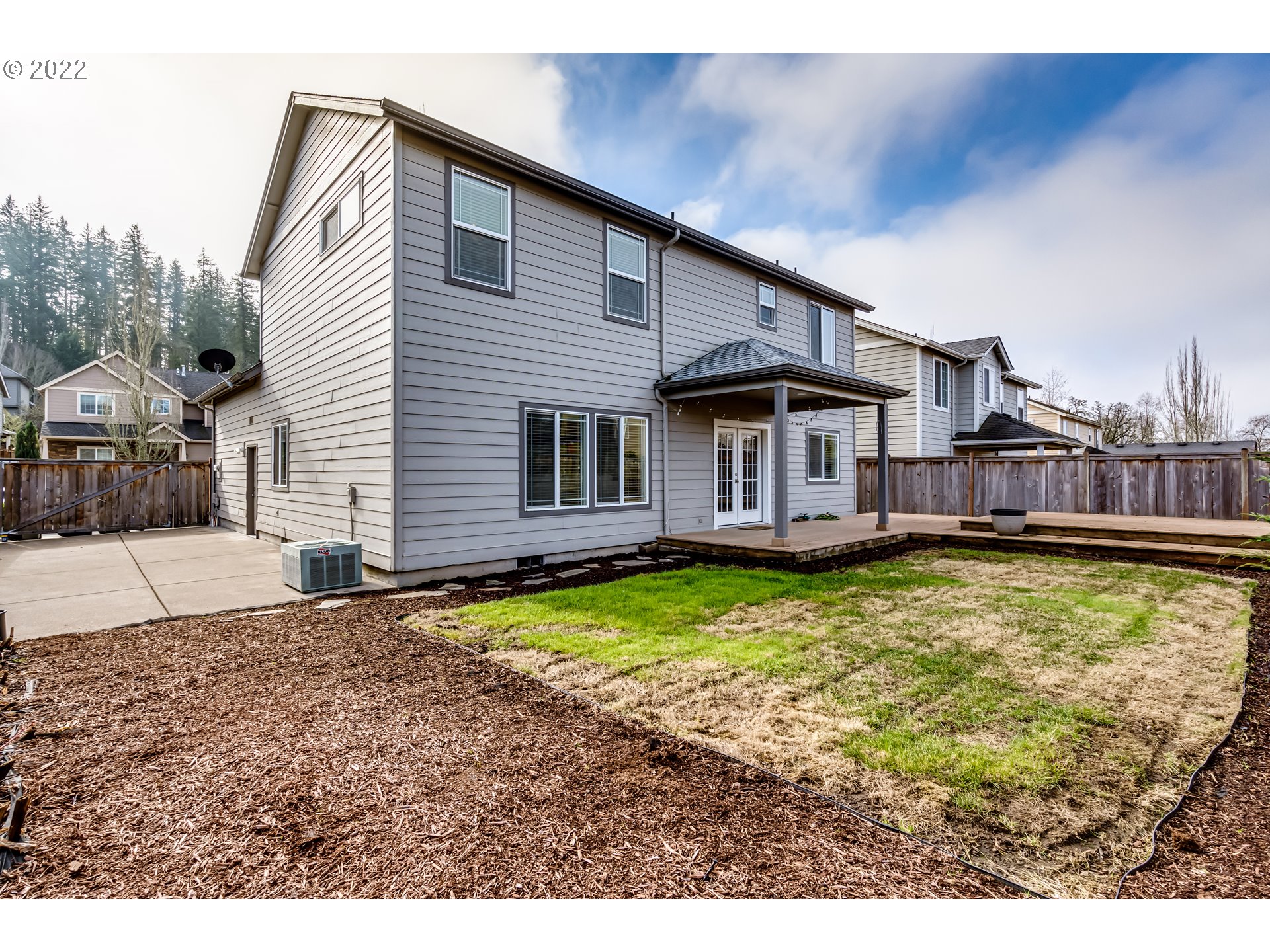 3370 Falcon Drive Springfield, OR 97477 - Photo 28 of 29 a swimming pool with yard and outdoor seating