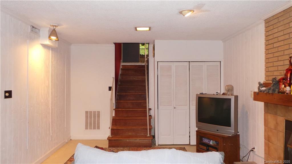 1796 Crafton Road Hickory, NC 28602 - Photo 32 of 45 Gallery Image 32