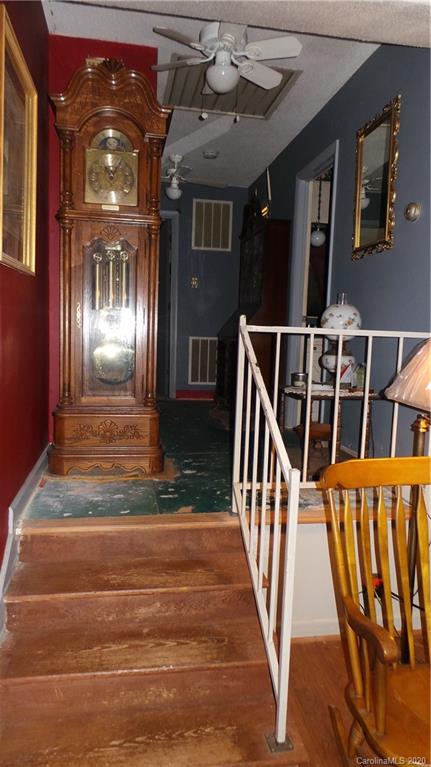 1796 Crafton Road Hickory, NC 28602 - Photo 37 of 45 Gallery Image 37