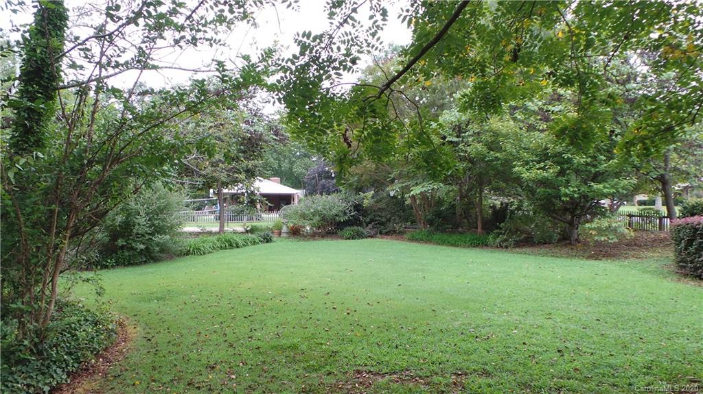 1796 Crafton Road Hickory, NC 28602 - Photo 9 of 45 Gallery Image 9