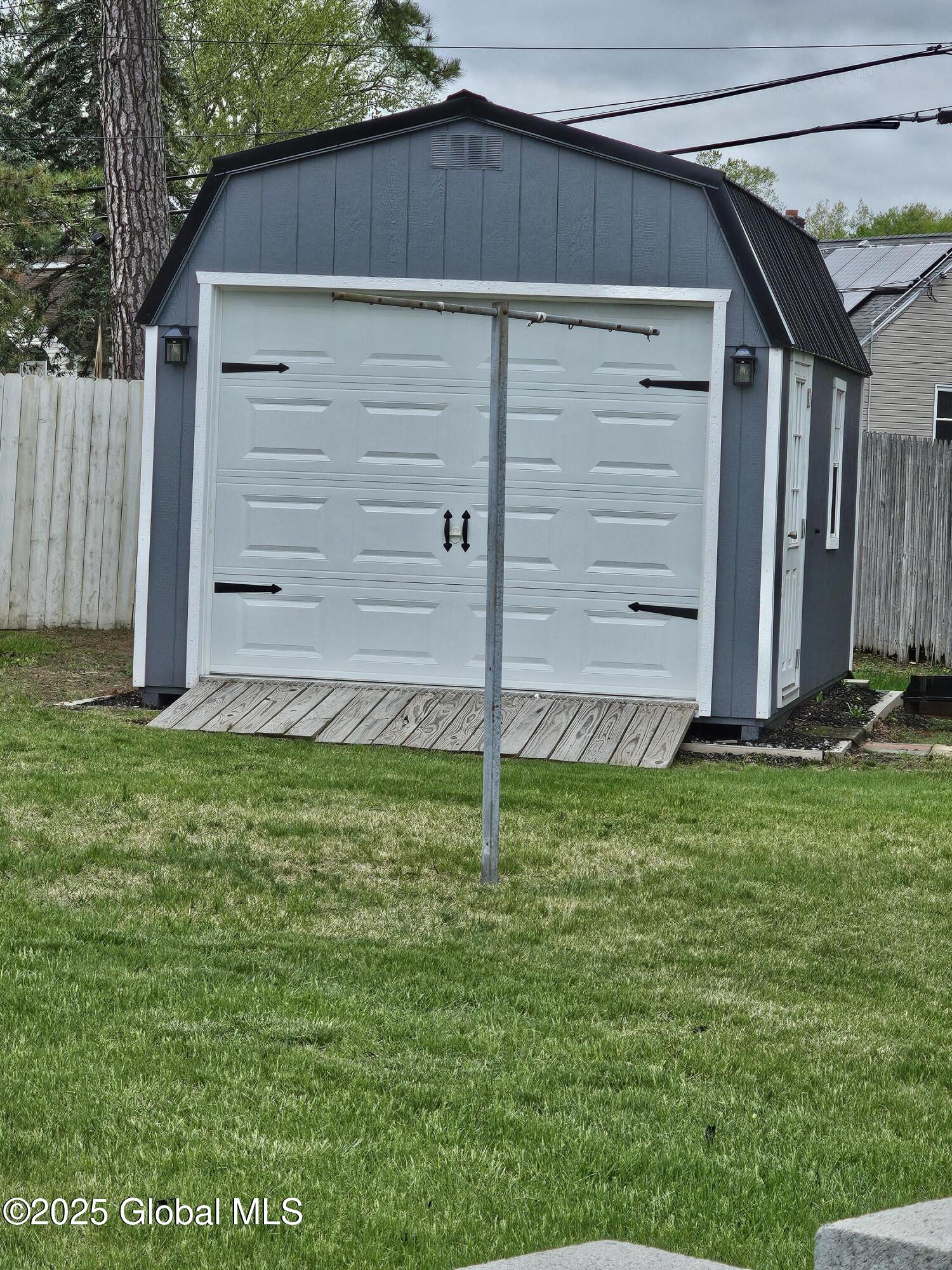 1824 Devendorf Road Schenectady, NY 12303 - Photo 18 of 20 20250507_140237