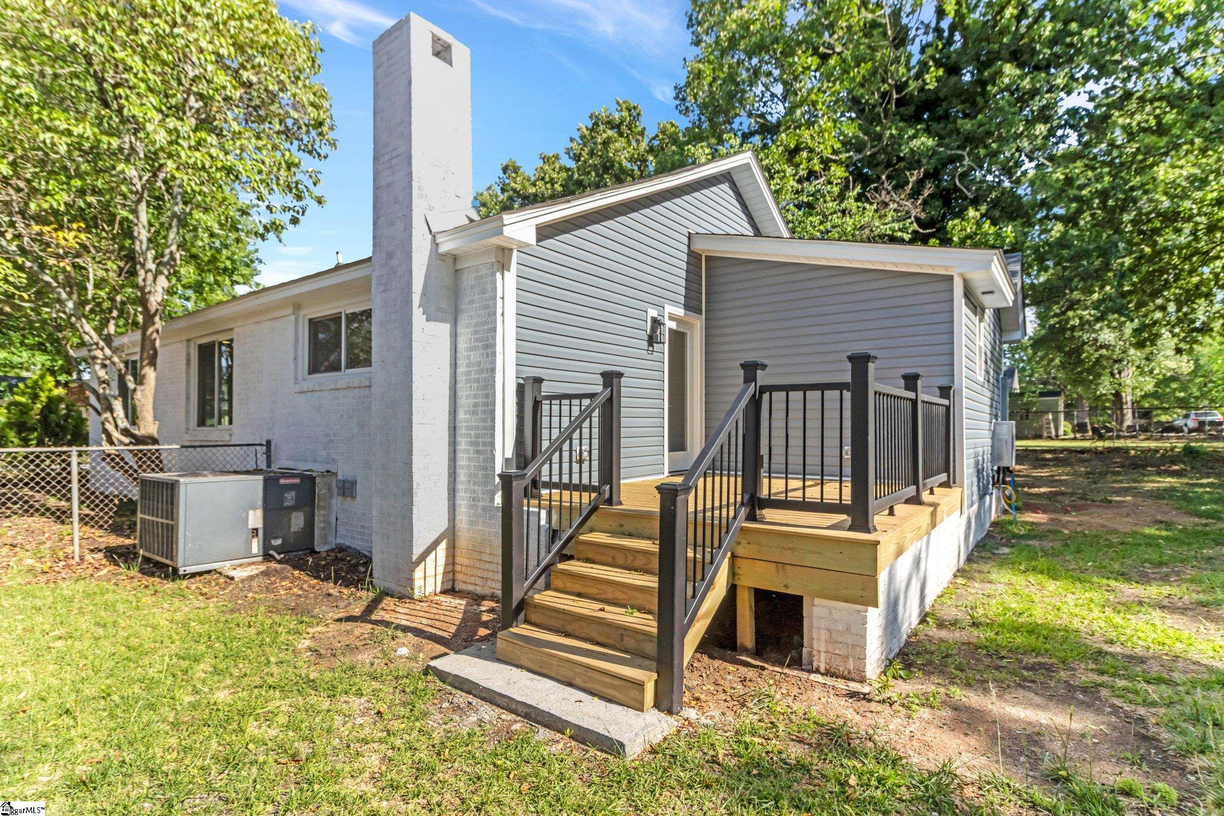 137 Forest Street Greer, SC 29650 - Photo 39 of 49