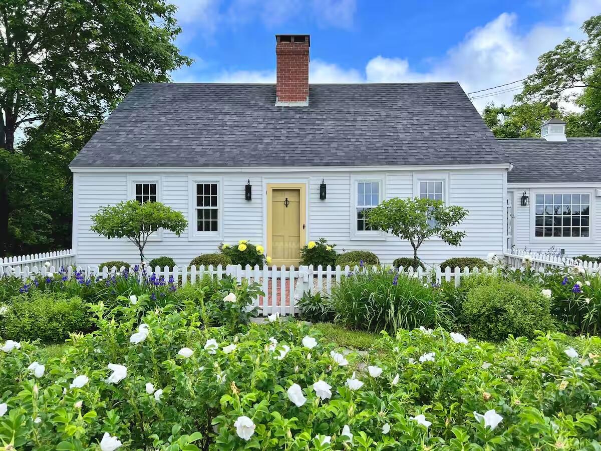 334 Castine Road Castine, ME 04421 - Photo 1 of 40 House1
