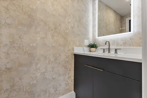 $759,000 | 599 Sea Street, Unit 1, Quincy, MA 02169