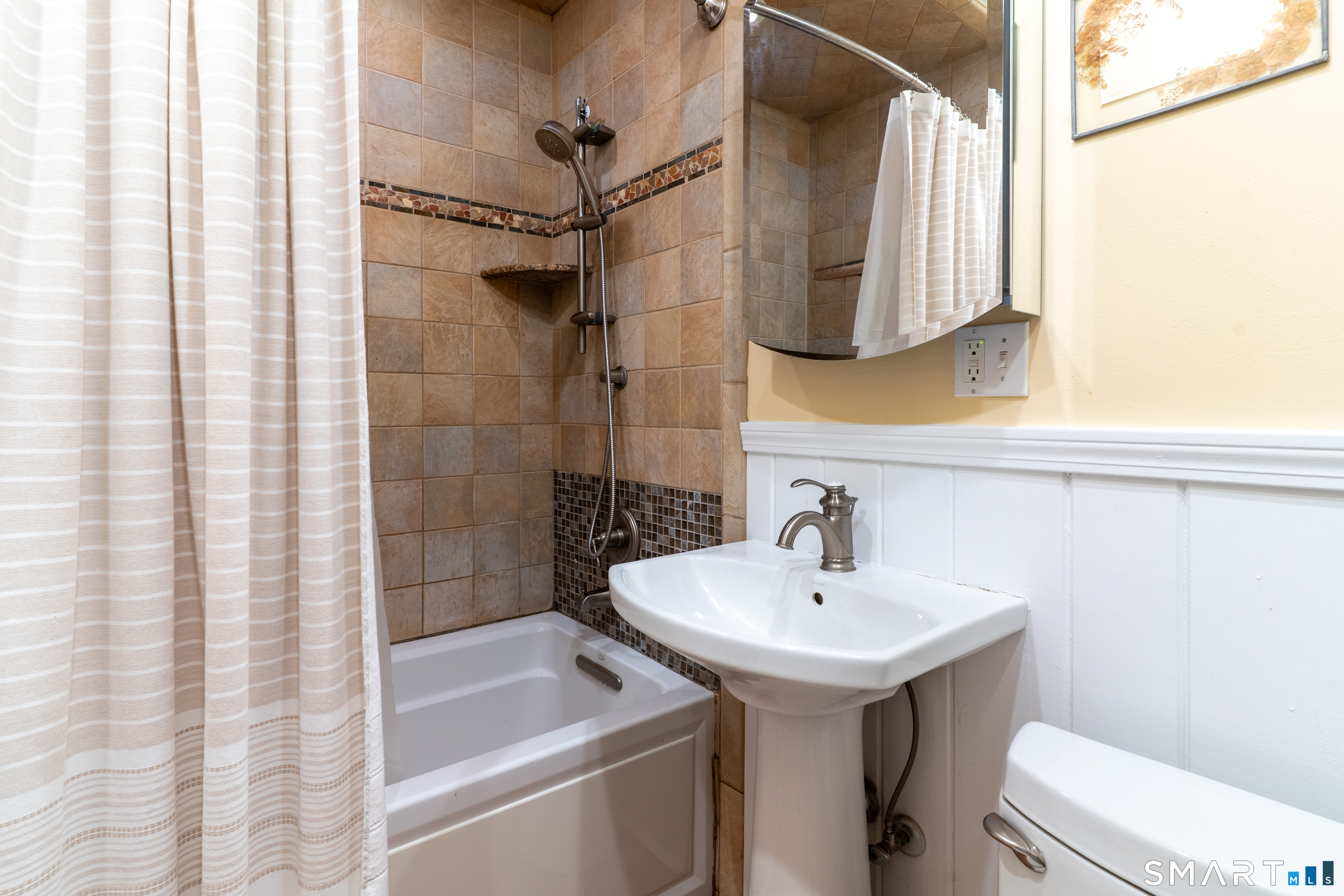 296 Bennetts Farm Road Ridgefield, CT 06877 - Photo 12 of 32 Gallery Image 12