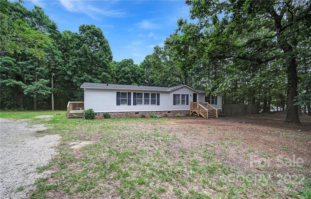 1824 Lincoln Road York, SC 29745 - Photo 2 of 33 Gallery Image 2