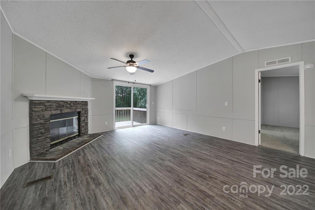 1824 Lincoln Road York, SC 29745 - Photo 7 of 33 Gallery Image 7